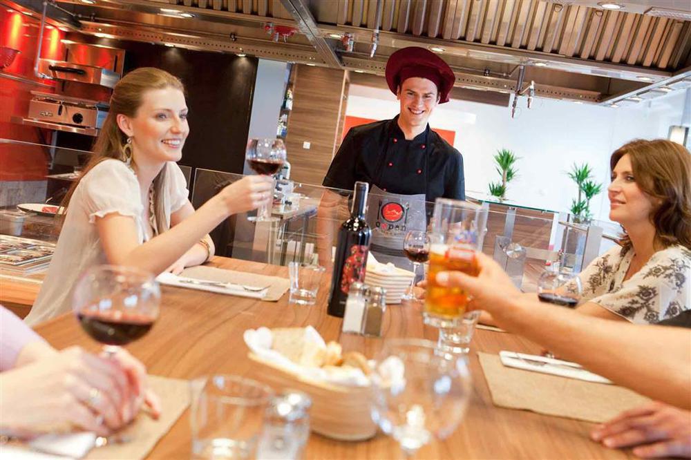 Hotel Ibis Kielce Centrum Restoran gambar